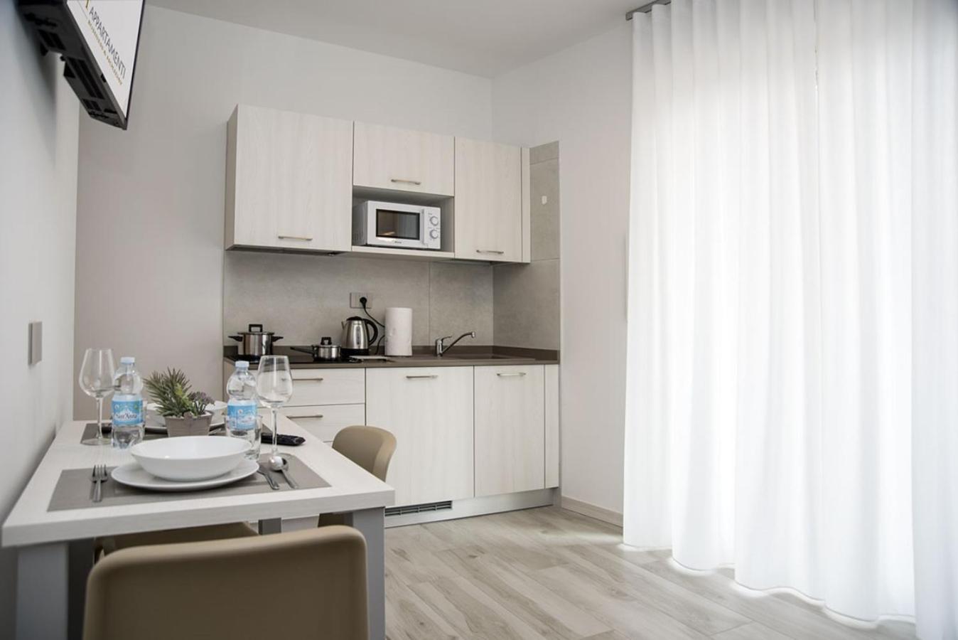 Camelot Appartamenti - Business E Holiday San Martino Buon Albergo Kültér fotó